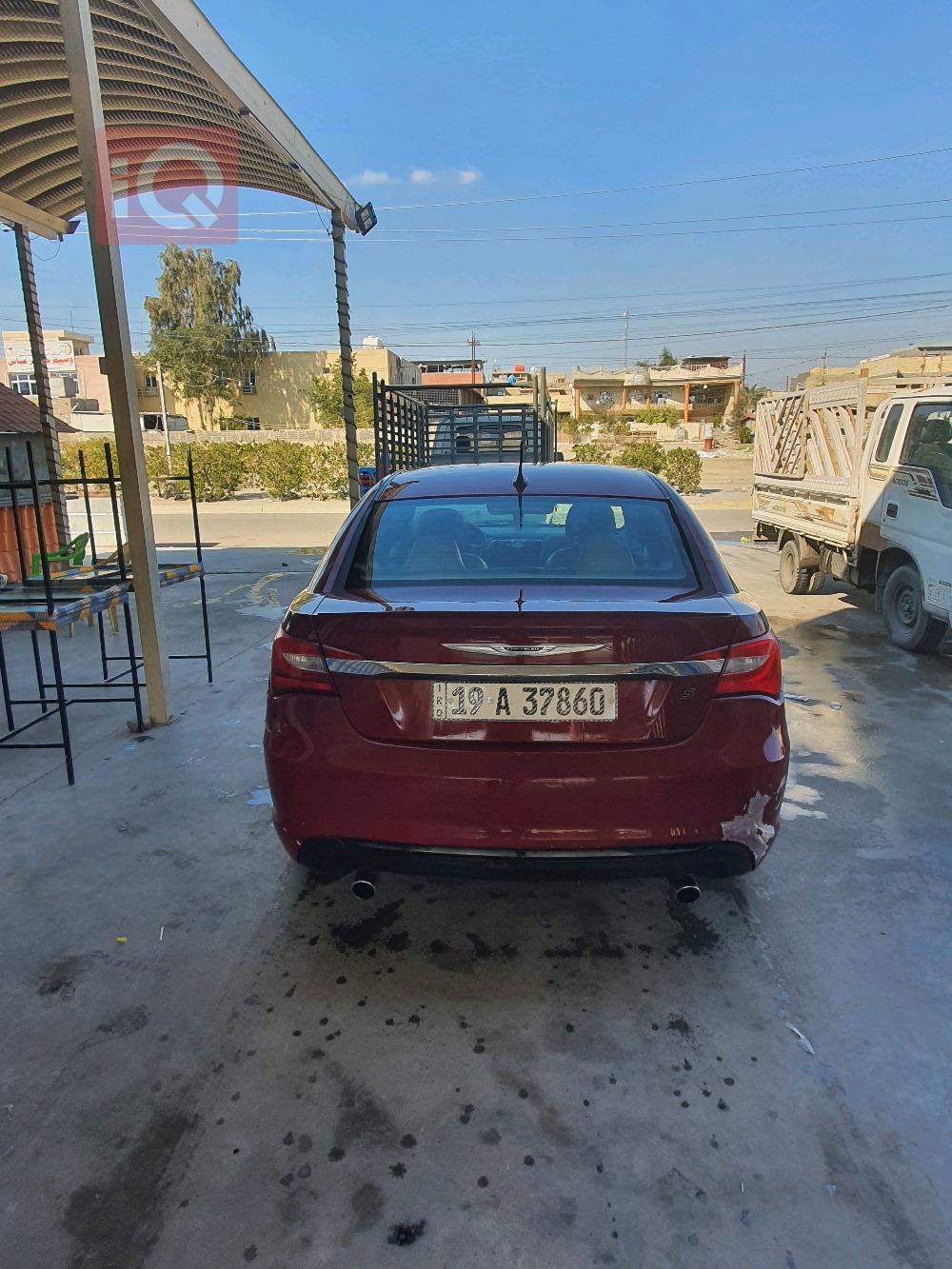 کرایسلەر 200